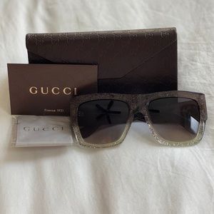 GUCCI GLITTER SUNGLASSES (NEVER BEEN WORN)